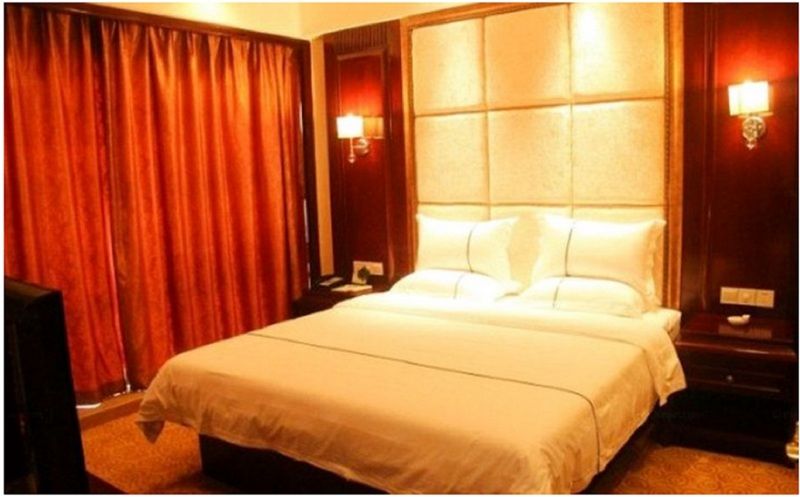 Borman Hotel Guangzhou Panyu Qiaonan Aoyuan Plaza Buitenkant foto